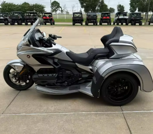 มอเตอร์ไซค์ทัวร์ริ่งรุ่นใหม่ล่าสุด Gold Wing Tour DCT ปี 2025-2026 เครื่องยนต์ 1833 ซีซี 4 จังหวะ - Product Image 2