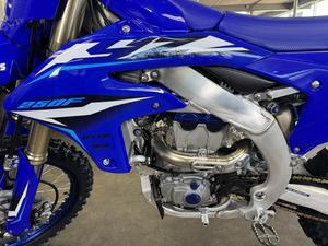 Moto YZ250F Team Blue 2026 - Product Image 5