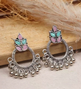 Intrincado oxidado Chandbalis Royalty en cada detalle Boho Chic Hoops Piezas de declaración perfectas para ropa informal y formal - Product Image 6