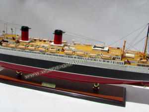 Diseño personalizado del fabricante Gia Nhien 1954 ILE DE FRANCE Modelo de barco de madera de alta calidad MOQ bajo Regalo novedoso - Product Image 4