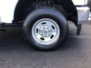 ขายแร็คหลังคาสีดำเมทัลลิก รุ่นใหม่ ปี 2022 สำหรับรถ F-250 Super Duty XL Turbo เกียร์ธรรมดา พวงมาลัยซ้าย - Product Image 4