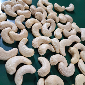 ถั่วซานติโกและถั่วแห้งส่งออกไปยังตะวันออกกลาง WW210มะม่วงหิมพานต์คาจู - Product Image 1