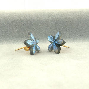 High quality natural <b>labradorite</b> flower shape stud earrings wholesale 18k gold plated fashion <b>jewelry</b> hand carved gemstone studs - Product Image 3