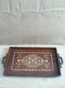 ถาดไม้ม็อบทรงกลมที่ฝังจากโลหะไม้เวียดนามสำหรับเสิร์ฟอาหารดีไซน์สวยลายดอกไม้ทันสมัย - Product Image 6