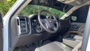 Camioneta Chevrolet Silverado 1500 2017, Tracción en las Cuatro Ruedas, Motor V8 Ecotec3 de 5.3L, Transmisión Automática, Doble Cabina - Product Image 4