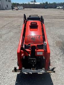 2023 Kubota รถตักตีนตะขาบขนาดเล็กแบบ Stand-On (Skid steer) รถตักขนาดเล็กพร้อมปั๊มเครื่องยนต์ส่วนประกอบหลักของมอเตอร์ - Product Image 6