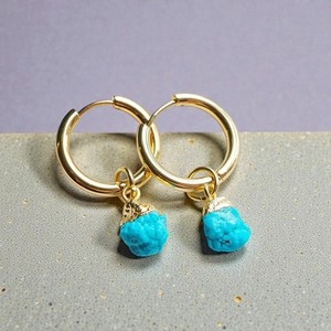 Boucles d'oreilles créoles en or vermeil 18 carats personnalisables, faites à la main, avec pierre turquoise naturelle, bijoux en pierres précieuses brutes pour les mariages, boucles d'oreilles en cristal - Product Image 1