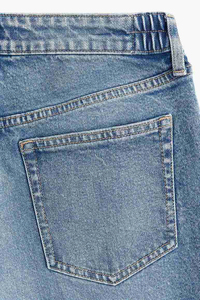 Pantalon en denim délavé à l'acide surdimensionné imprimé sur mesure pour femmes, jean droit à cheville basse et délavé en bleu de couleur pour l'été - Product Image 2