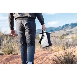 Bolsa Térmica Sostenible Kazu RPET AWARE, Accesorios Ecológicos para Camping y Senderismo - Product Image 4