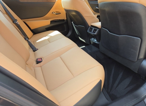 VOITURE D'OCCASION PRÉMIAIRE EN EXCELLENT ÉTAT 2024 Lexus ES 250 SEDAN PRÊTE À ÊTRE EXPÉDIÉE - Product Image 3