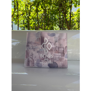 Sac fourre-tout personnalisé en PVC transparent avec soufflet sur 3 côtés, pochette d'emballage de luxe pour serviettes et couvertures avec poignée découpée intégrée - Product Image 3