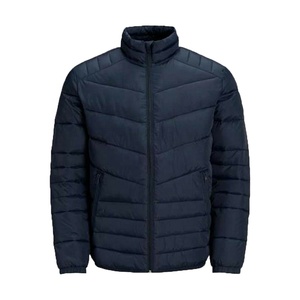 Abrigo de bombardero acolchado ligero de alta calidad para hombre, impermeable, con capucha, empacable con características resistentes al agua, estilo informal a la moda - Product Image 5