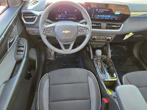 Chevrolet Trailblazer LS 2024, SUV con Volante a la Izquierda, Automático, Luces Halógenas, Asientos de Tela, Neumáticos R19, Pantalla Táctil, Cámara Trasera - Product Image 5