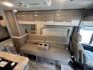 Fournisseur de camping-car motorisé d'occasion 2024 Thor Motor Coach Scope 18M Classe B à gaz à vendre - Product Image 4