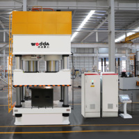 Presse hydraulique SMC de 1600 tonnes à pompe servo automatique pour le moulage par compression de palettes en plastique et le emboutissage profond de matériaux composites