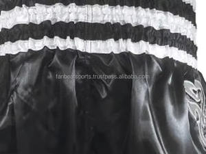 Shorts de Muay Thai imprimés de haute qualité, shorts de Muay Thai de couleur unie à vendre, fabriqués au Pakistan, service OEM, conception ODM - Product Image 3