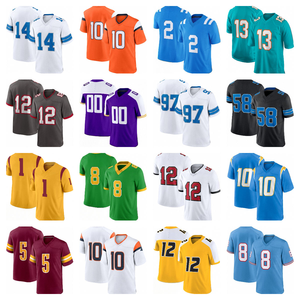 Maillot de football personnalisé noir et vert respirant en polyester antibactérien, col en V, manches courtes, uniforme d'équipe, inscription audacieuse 33 devant et derrière - Product Image 5