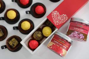 Fournisseur d'exportation vietnamien OEM/ODM HALAL Chocolat composé solide Chocolat à la rose Forme de bouton Ingrédient de boulangerie Utilisation en vrac - Product Image 5