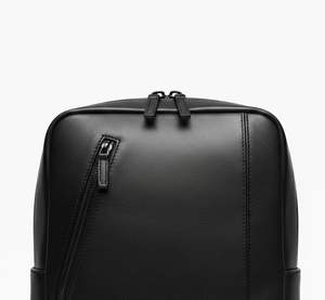 Sac à dos pour ordinateur portable en cuir véritable pour homme moderne, sac à dos de voyage d'affaires fin avec poches zippées - Product Image 2