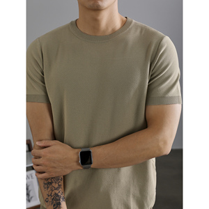 Camisetas de Alta Calidad para Hombre al por Mayor, de Poliéster/Algodón Sólido de 120 g/m², con Impresión de Logotipo Personalizado - Product Image 1