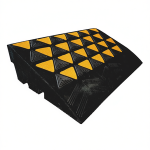 Rampa de Goma Negra para Cables y Accesorios Admiral L600xW300xH100mm - Product Image 3