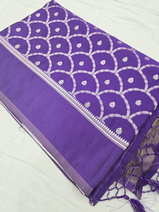 Sari Banarasi traditionnel attrayant en tissu jacquard, tissé à la main, drapé, idéal pour les mariages et les fêtes, séchage rapide, protection solaire - Product Image 3