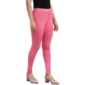 Leggings d'entraînement imprimés à la mode pour femmes Design durable vibrant avec stretch dans les quatre sens et respirabilité Gym Fitness leggings - Product Image 6