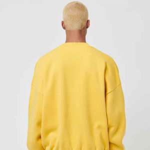 Pull de haute qualité personnalisé OEM pour hommes lavés tricoté épais col rond pull à manches longues pulls en tricot surdimensionnés - Product Image 5