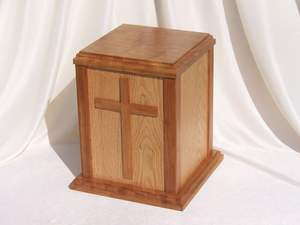 Urne en bois de crémation pour adultes de conception de croix chrétienne sainte pour l'urne commémorative de cercueil de souvenir de cendres - Product Image 3