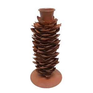 Candelabros votivos de metal modernos con detalles intrincados hechos a mano para eventos navideños y decoración del hogar - Product Image 4