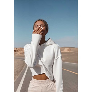 Sweats à capuche et sweat-shirts en coton à manches longues pour femmes avec logo brodé - Product Image 4