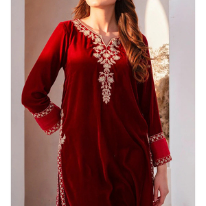 Robe en velours de qualité supérieure, tissu doux, broderie élégante, idéale pour les mariages et les fêtes, réversible, séchage rapide, haute qualité - Product Image 6