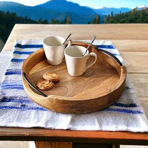 Plateau en bois dernier produit plateau rond en bois d'acacia avec poignée en métal cadeaux personnalisés en gros plateau de service fait main vente supérieure - Product Image 2