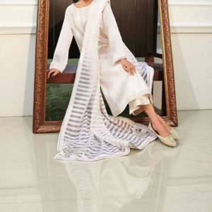 Style indien pakistanais dames costume de broderie décontracté prêt à porter chemise longue avec bas et Dupatta à vendre - Product Image 3