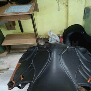 Silla de salto de material premium para espectáculos ecuestres y uso deportivo en venta - Product Image 5