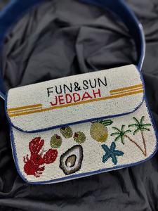 Bolso Bandolera Hecho a Mano con Cuentas, Correa de Cadena, Estilo Ecológico y Moderno, Diseño Personalizado con Temática de Playa Jeddah, Botón de Perla y Flor - Product Image 5