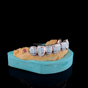 Joyería 18K chapado en oro rosa Moissanite dientes Grillz Invisible con corte princesa 925 Plata VVS personalizado Hip Hop Iced Out Grillz - Product Image 2