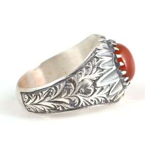 Bague Statement pour Homme en Argent Sterling 925, Bague Grappe avec Petite Pierre d'Ambre Orange Pressée (Technologie d'incrustation, Sertissage clos 14K) - Product Image 3