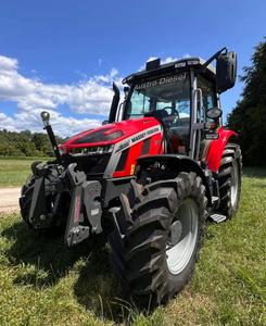 Tractor Compacto de Ruedas Massey Ferguson GC de Calidad Premium - Product Image 2