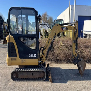 Mini-excavatrice Caterpillar 301.8C de 1,68 tonne avec 3 godets, excavatrice hydraulique compacte, mini-pelleuse Cat 301 à vendre à prix réduit - Product Image 1