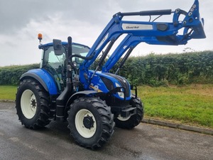 Acheter pas cher d'occasion Neuf et Tracteur Hollandd T5.110 à vendre - Product Image 4