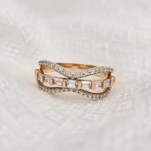 Bague en diamant de laboratoire en or 18 carats personnalisée certifiée IGI Bague de fiançailles personnalisée pour les femmes en acier inoxydable principal - Product Image 1