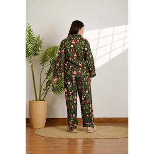 Ensemble pyjama 2 pièces pour femme en coton, motif de Noël, manches longues, tissu respirant, taille élastique, boutonné - Product Image 3