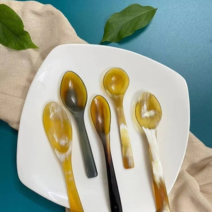 Cubiertos de estilo animal único USADOS, cuchara de cuerno de búfalo de buey Natural pulido, diseño único para Decoración de mesa de restaurante - Product Image 1
