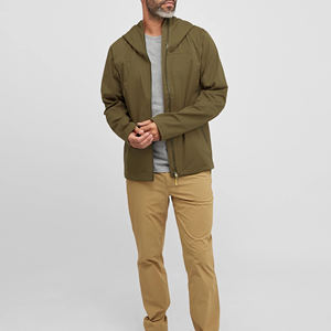 Veste Softshell Homme Personnalisée de Qualité Supérieure, Respirante et Coupe-Vent, Meilleure Vente, Service OEM ODM Disponible, Vente en Gros - Product Image 2