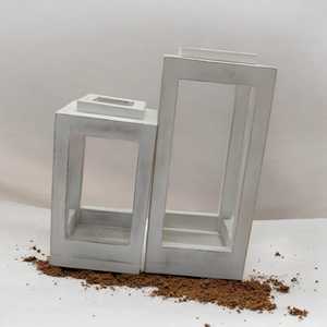 Longues lanternes et bougeoirs en bois de manguier fabriqués à la main pour la décoration intérieure salon vacances et noël en vintage pour la décoration intérieure - Product Image 4