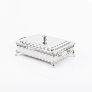 Plat de service sur mesure en aluminium martelé avec couvercle Besoins uniques d'événements haut de gamme offrant élégance et fonction - Product Image 3