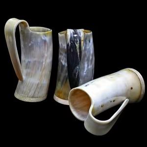 Chope à bière en corne 100 % naturelle, design viking antique, de haute qualité, pour les fêtes - Product Image 1