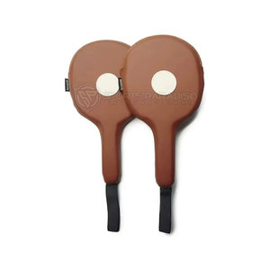 Paletas de boxeo de cuero PU para práctica de objetivo, paletas de entrenamiento de boxeo con muñequeras para un manejo seguro - Product Image 1