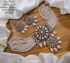 Ensemble de boucles d'oreilles avec collier ras du cou indien fait à la main avec zircon cubique pour femmes - Product Image 2